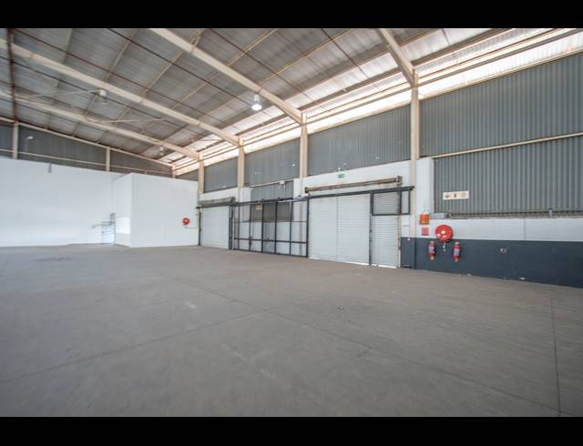 5,410M² WAREHOUSE TO LET IN RANDJESPARK
